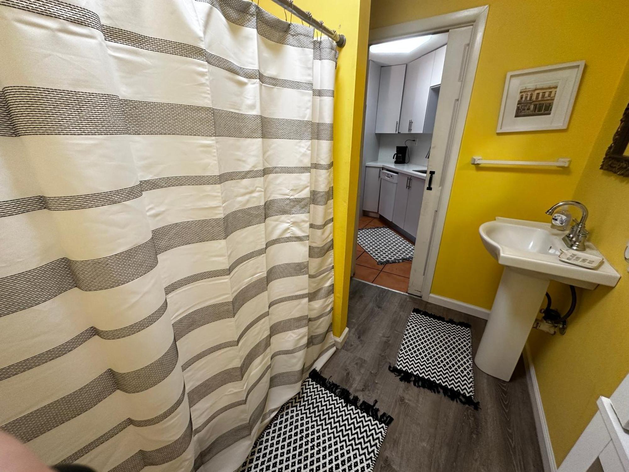 Apartamento In Stock Island